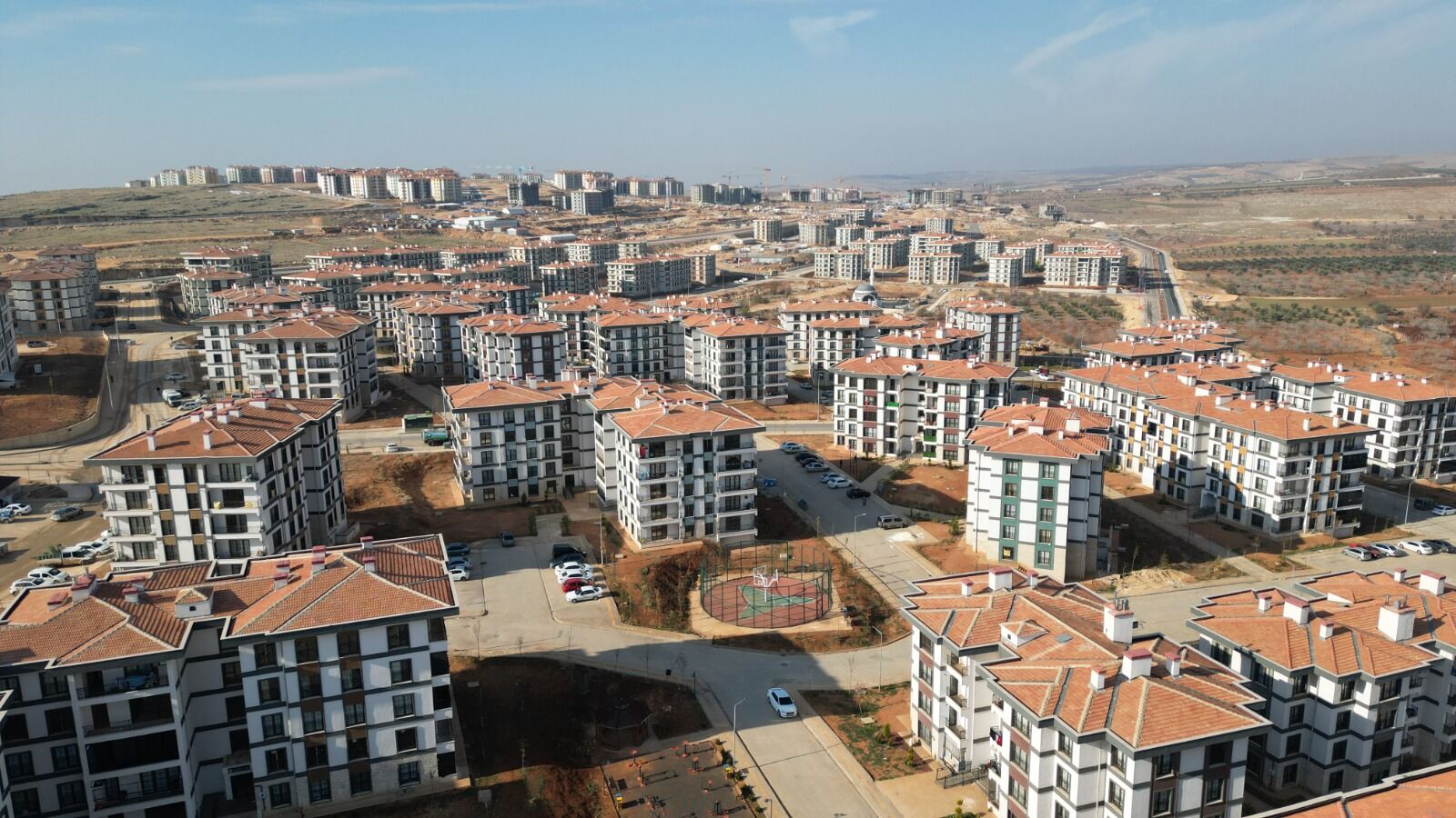 Gaziantep Büyükşehir Belediyesi’ne Bağlı Gbb Konut, Şanlıurfa’daki Belediyelere De Örnek Olacak Çekilişsiz Ve Kurasız 10 Bin Konut Projesinde Başvuruları Almaya Başladı (1)