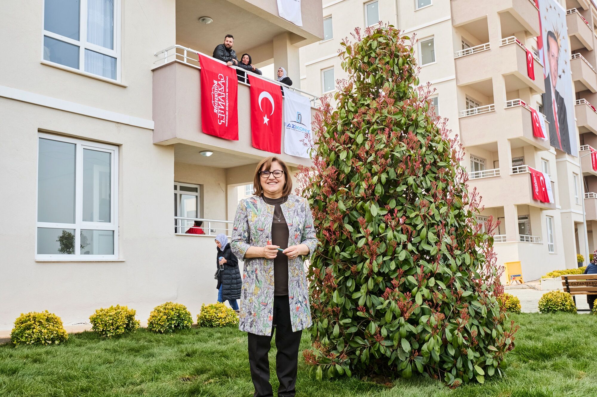 Gaziantep Büyükşehir Belediyesi’ne Bağlı Gbb Konut, Şanlıurfa’daki Belediyelere De Örnek Olacak Çekilişsiz Ve Kurasız 10 Bin Konut Projesinde Başvuruları Almaya Başladı (2)