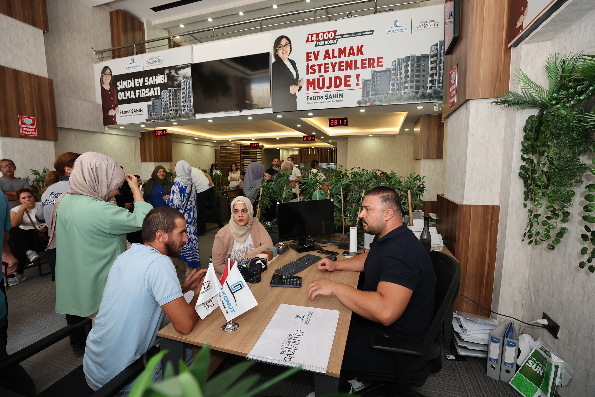 Gaziantep Büyükşehir Belediyesi’ne Bağlı Gbb Konut, Şanlıurfa’daki Belediyelere De Örnek Olacak Çekilişsiz Ve Kurasız 10 Bin Konut Projesinde Başvuruları Almaya Başladı (3)