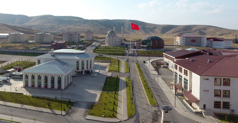 Resmi Gazete’de Yayımlanan Kararla Bitlis Eren Üniversitesine Tıp Fakültesi Kurulacak. Karar Sonrası Şanlıurfalı Tıp Adaylarına Da Yeni Fırsat Doğdu (2)