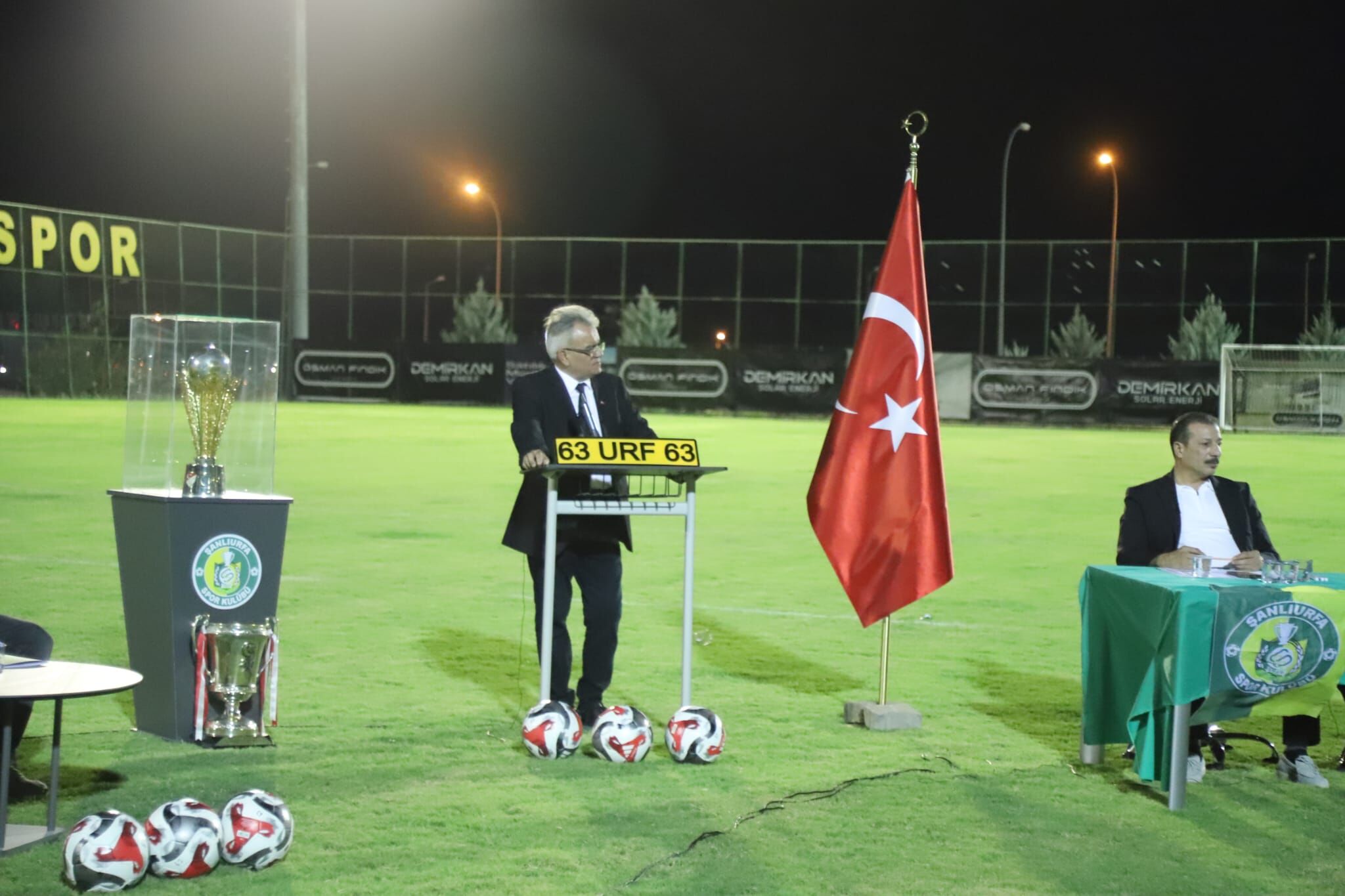 Şanlıurfaspor’un “63 Urf 63” Plakası 19 Milyon 763 Bin Tl’ye Satıldı!