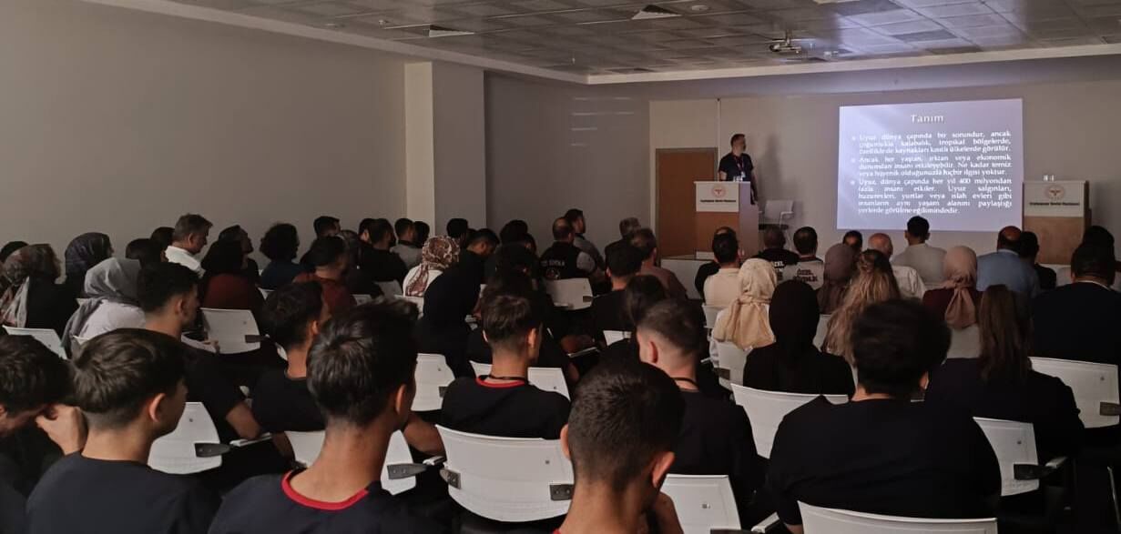Hastanede Uyuz Eğitimi: Tokalaşma Değil, Yakın Temas Tehlikeli!