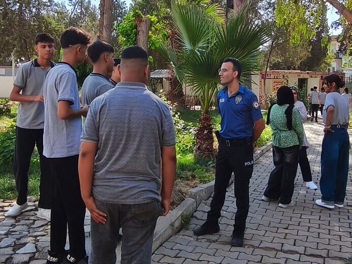 Akçakale’de Yeni Eğitim Döneminde Asayiş Ve Trafik Önlemleri Üst Seviyeye Çıkarıldı (2)