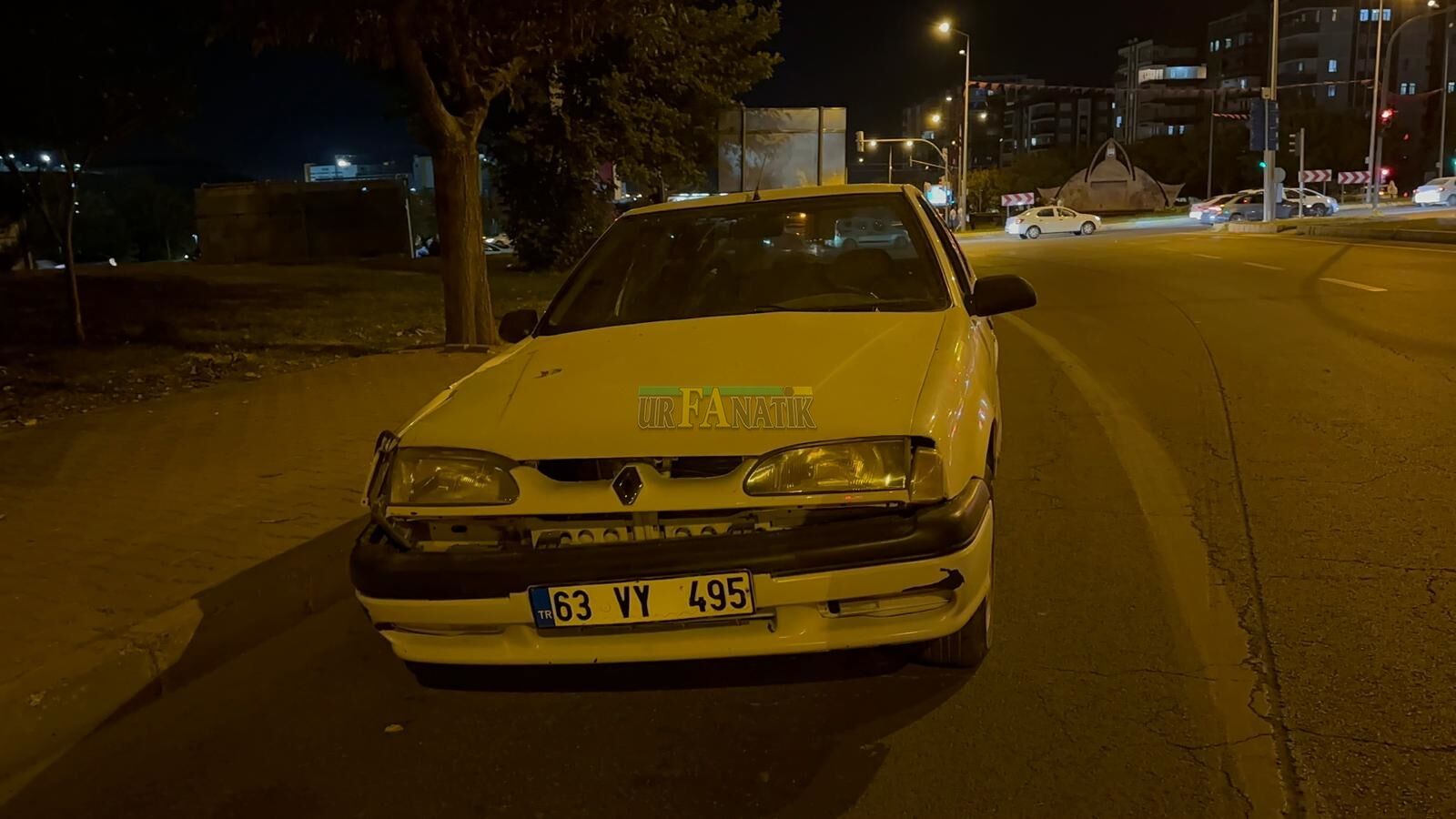 Haliliye’de 3 Araç Birbirine Girdi, Ortalık Savaş Alanına Döndü! (4)