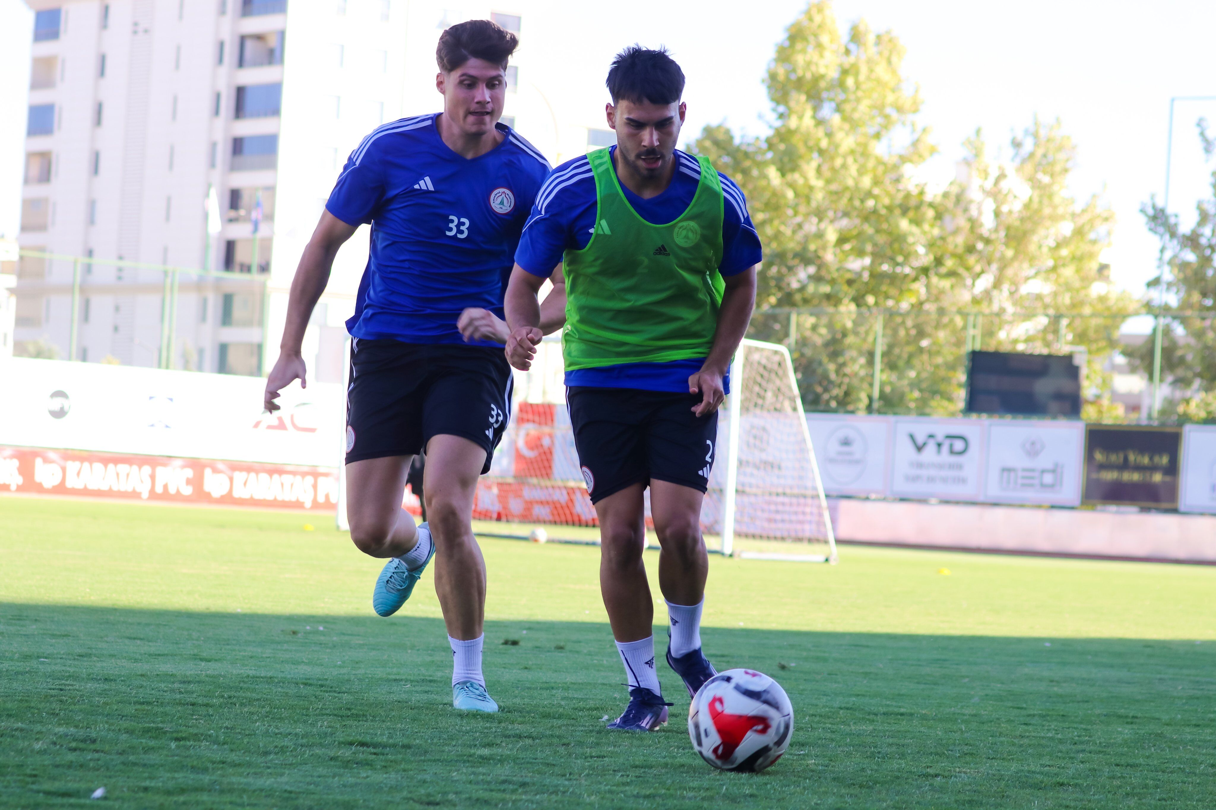 Karaköprü Belediyespor, Ligin 3. Haftasında Deplasmanda Oynayacağı Mazıdağı Fosfatspor Maçı Öncesi Hazırlıklarını Sürdürdü (3)