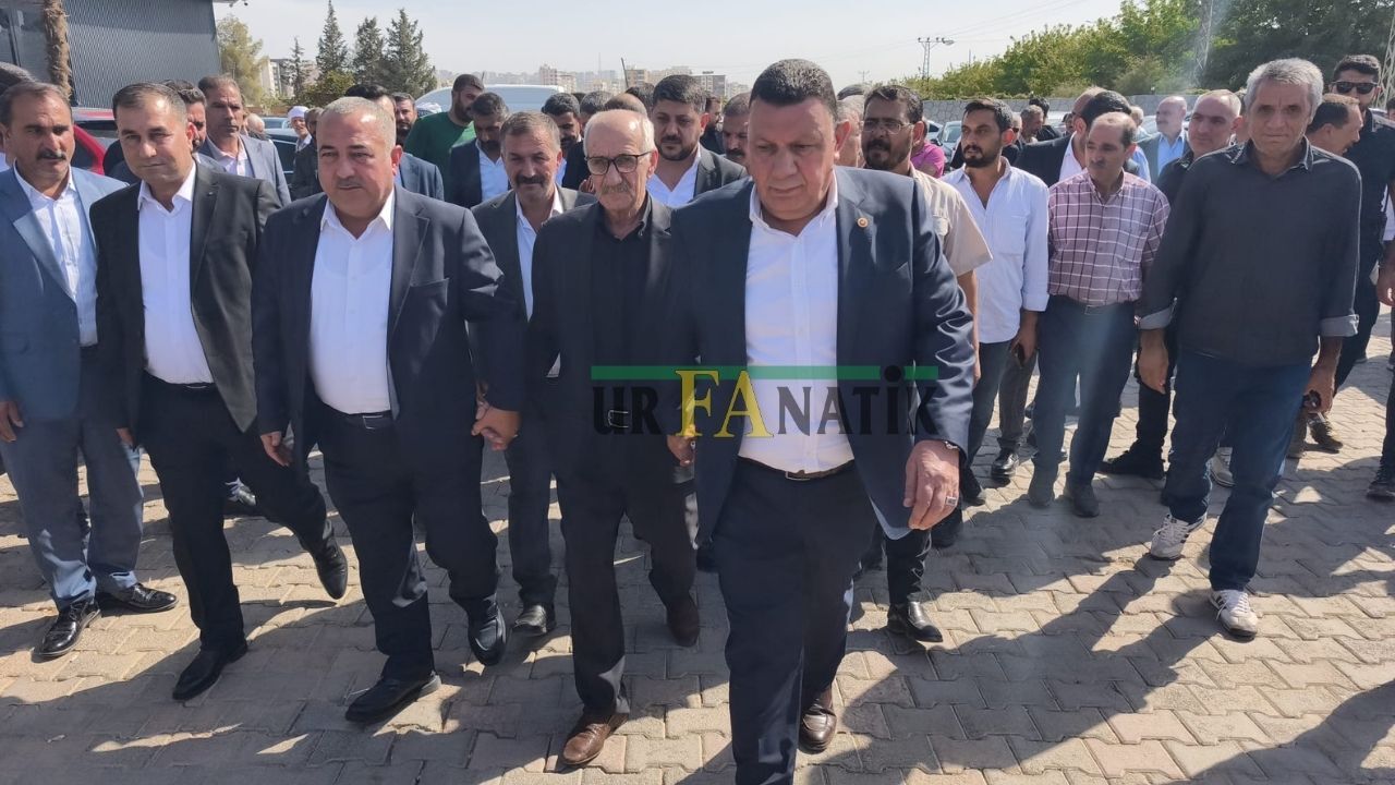 Şanlıurfa'da 3 Yıl Önce 2 Kişinin Öldüğü 1 Kişinin Yaralandığı Silahlı Kavganın Ardından Iki Aile Arasında Başlayan Husumet, Barış Yemeği Ile Sona Erdi (2)