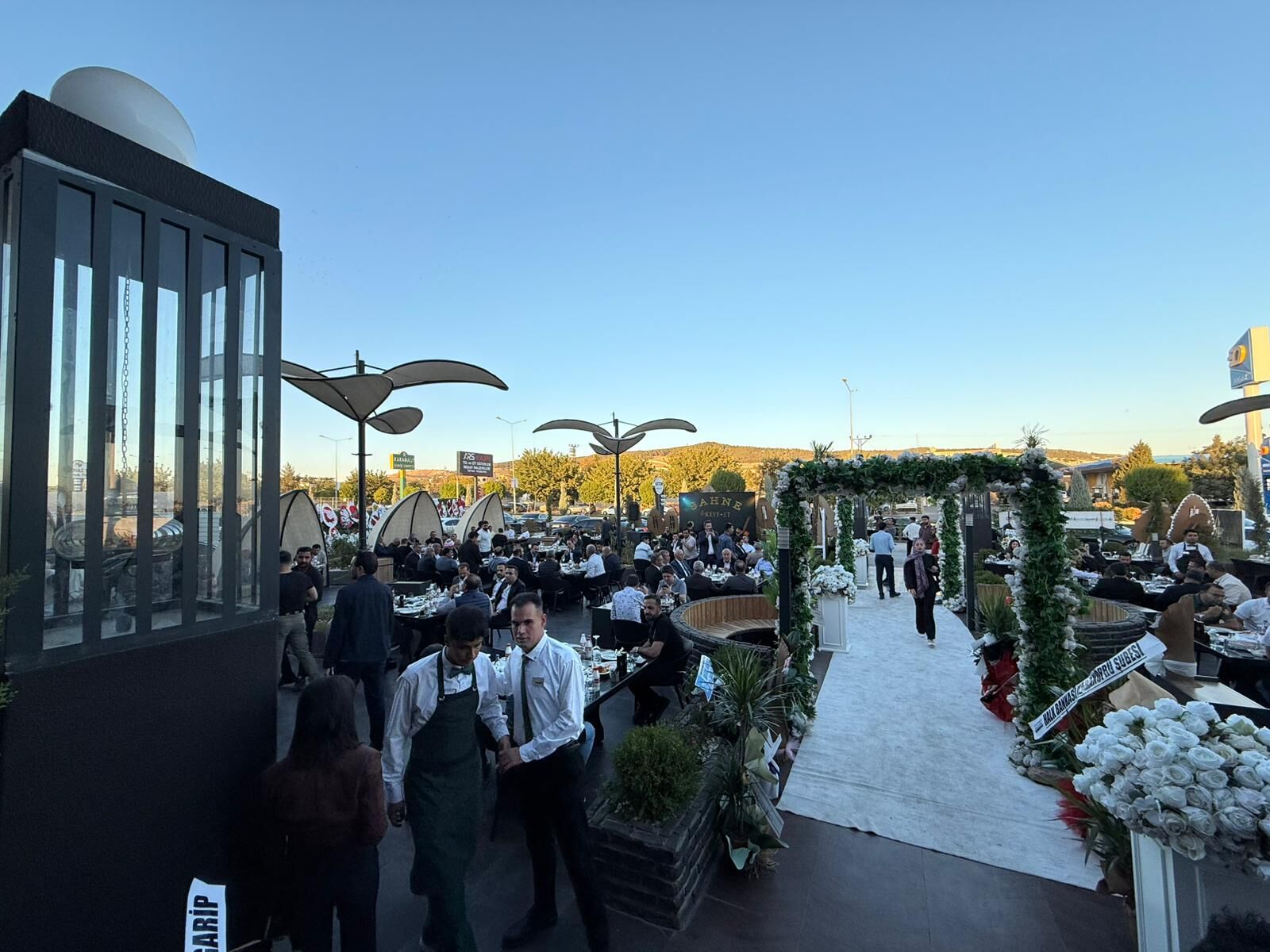 Şanlıurfa’da ‘Çıtır Keyf Et’ Restoran Görkemli Törenle Açıldı (3)