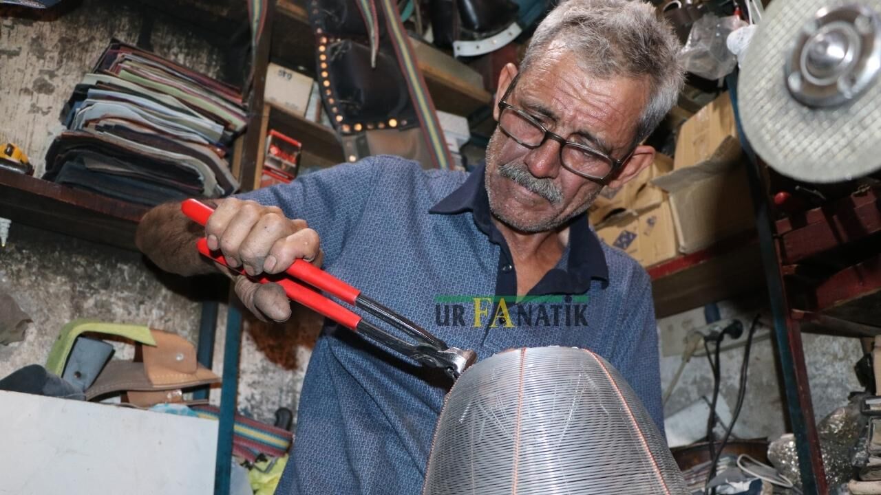 Şanlıurfa’da Havaların Isınmasıyla Ortaya Çıkan Yılan Ve Fare Nedeniyle Kapan Satışlarında Patlama Yaşandı (2)