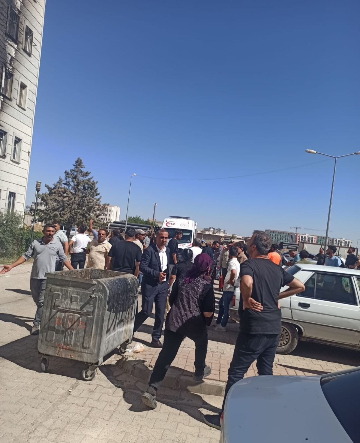 Şanlıurfa’da Korkutan Yangın Büyük Çapta Maddi Hasar Oluştu! (3)