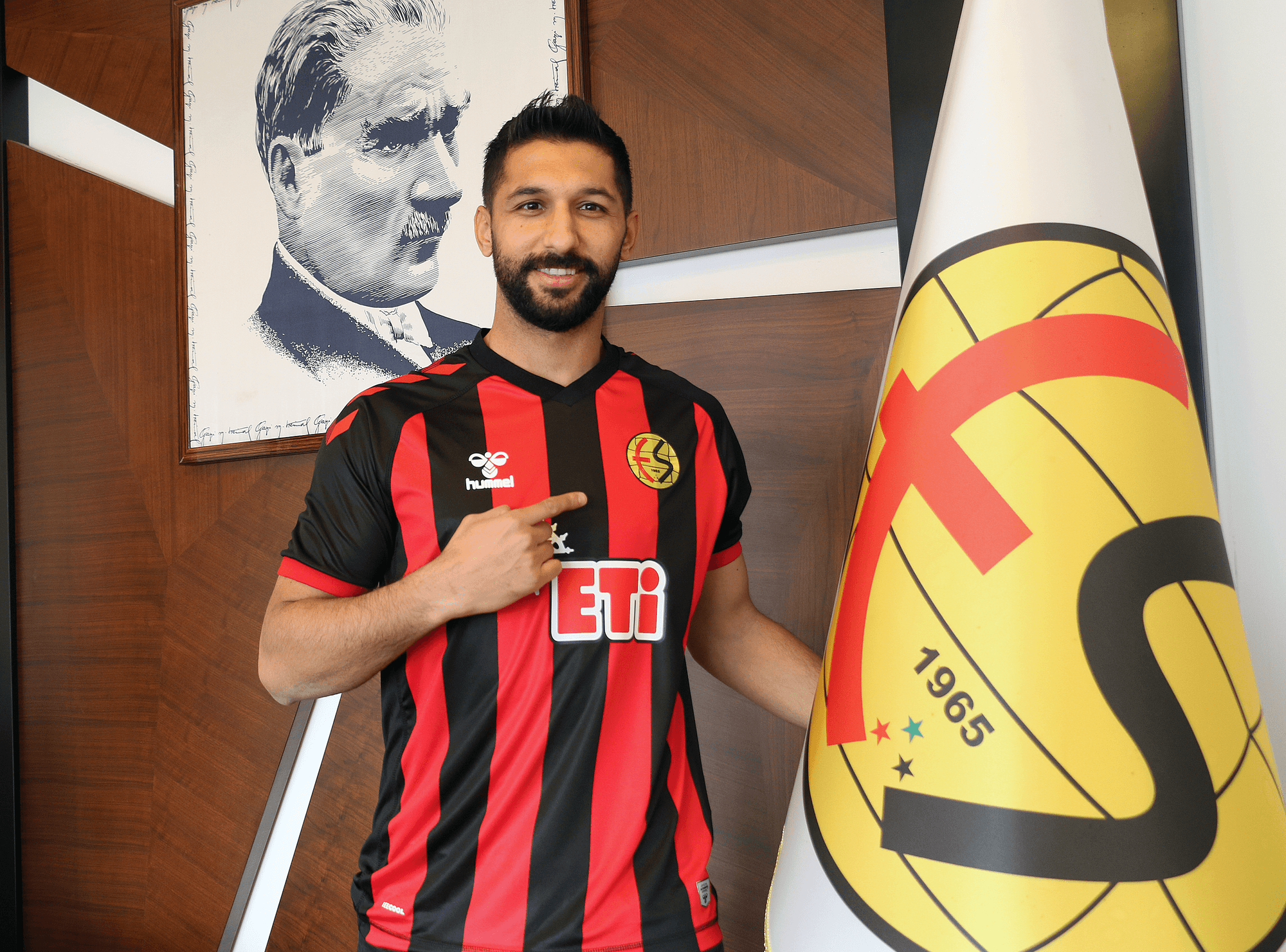Şanlıurfalı Futbolcu Halil İbrahim Yazğılı, Kulüpsüz Kaldı (1)