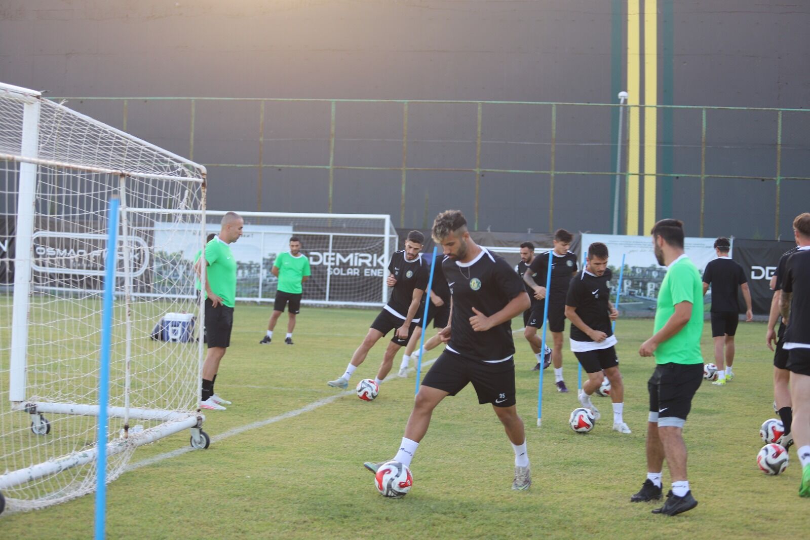 Şanlıurfaspor Anagold 24 Erzincanspor Maçı Öncesi Nefesler Tutuldu! (8)