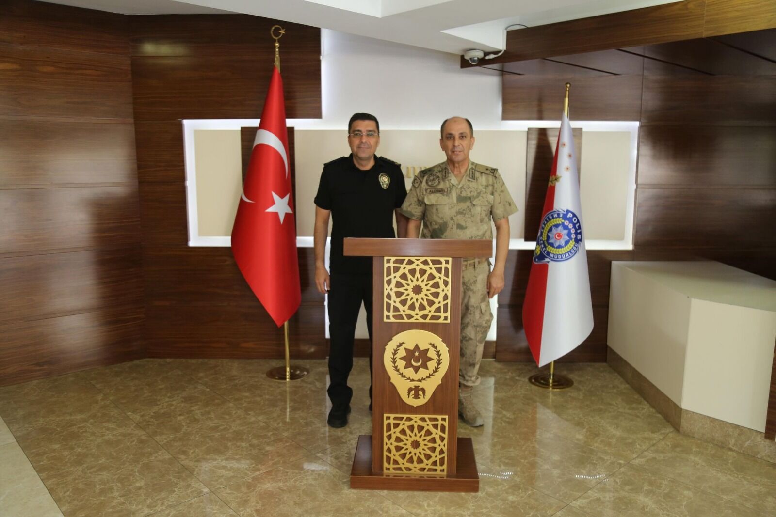 Tuğgeneral Aldemir’den Emniyet Müdürü Aksoy’a Ziyaret (2)