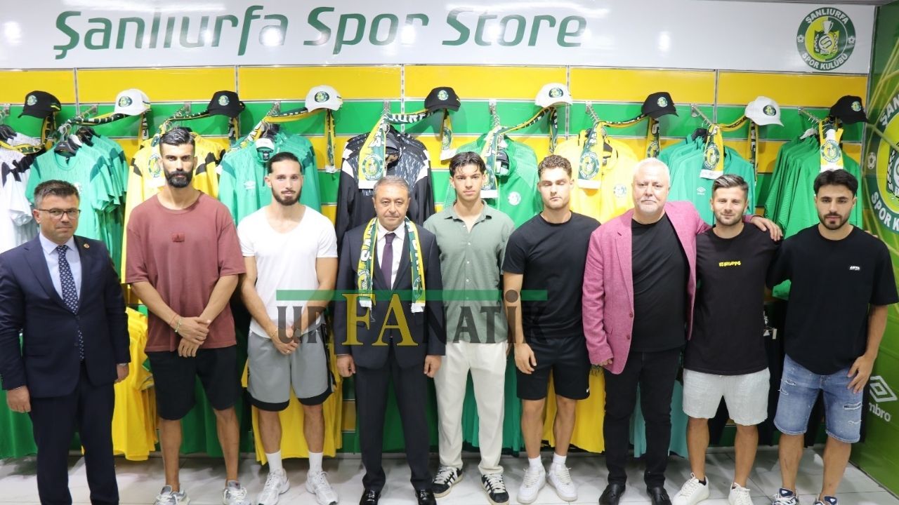 Yaklaşık 11 Yıldır Kapalı Olan Şanlıurfaspor Store, Gerçekleşen Törenle Tekrardan Açıldı (4)