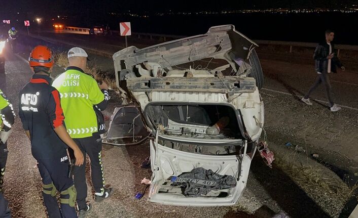 Adıyaman Şanlıurfa Karayolunda Feci Kaza (2)