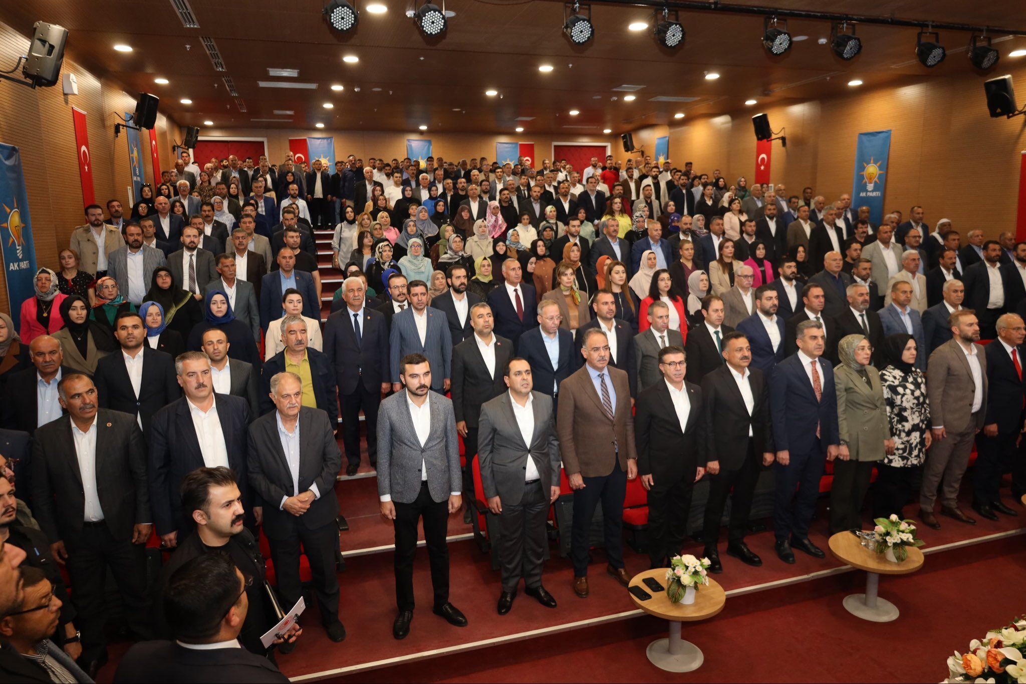 Ak Parti Şanlıurfa İl Danışma Meclisi Toplantısı Coşkuyla Gerçekleşti (4)