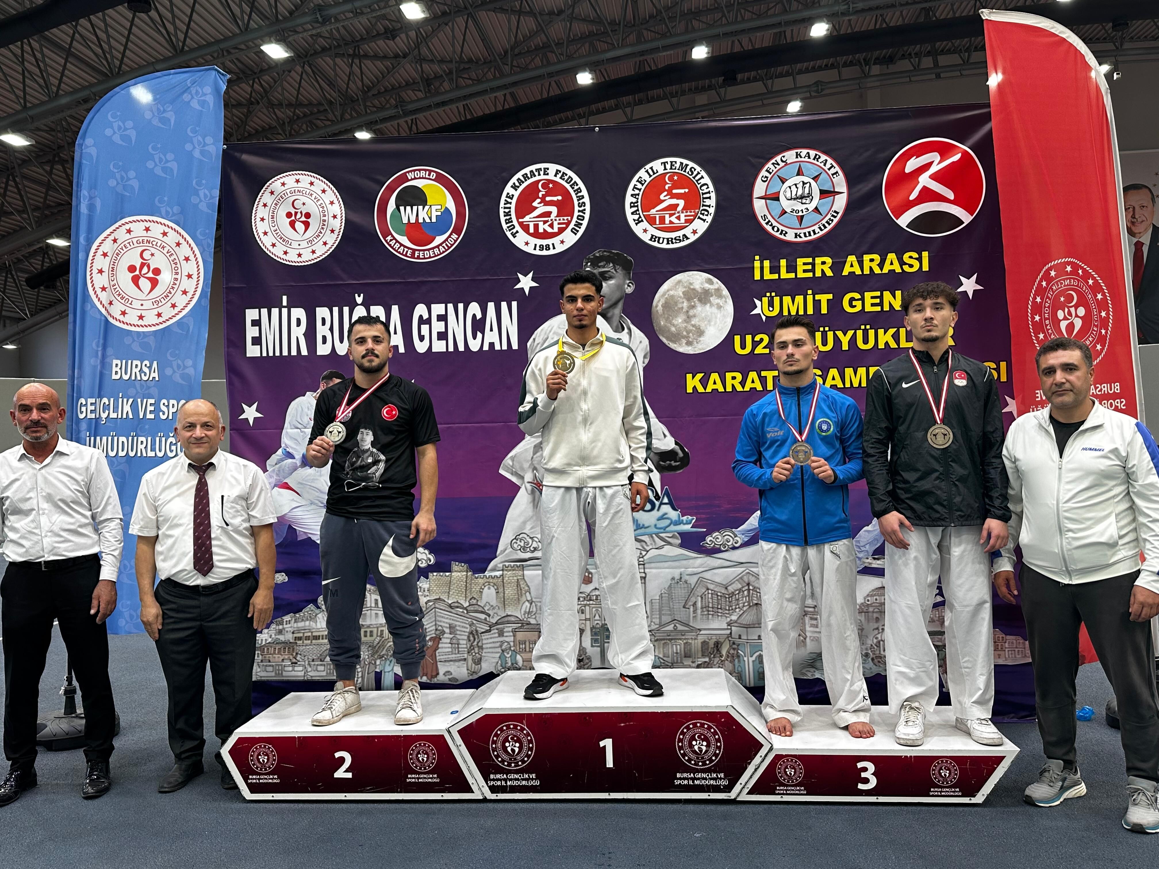 Azim Ve Başarıyla Şanlıurfa’yı Gururlandırdı Genç Güreşçi Birincilikle Döndü