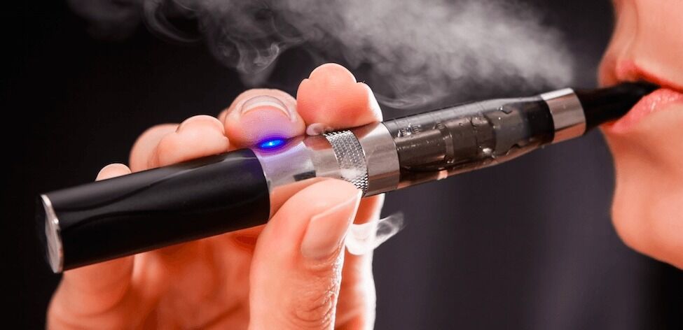 Elektronik Sigaralar “Zararsız” Değil! Akciğer Kanseri Riskini Yüzde 270 Artırıyor (3)