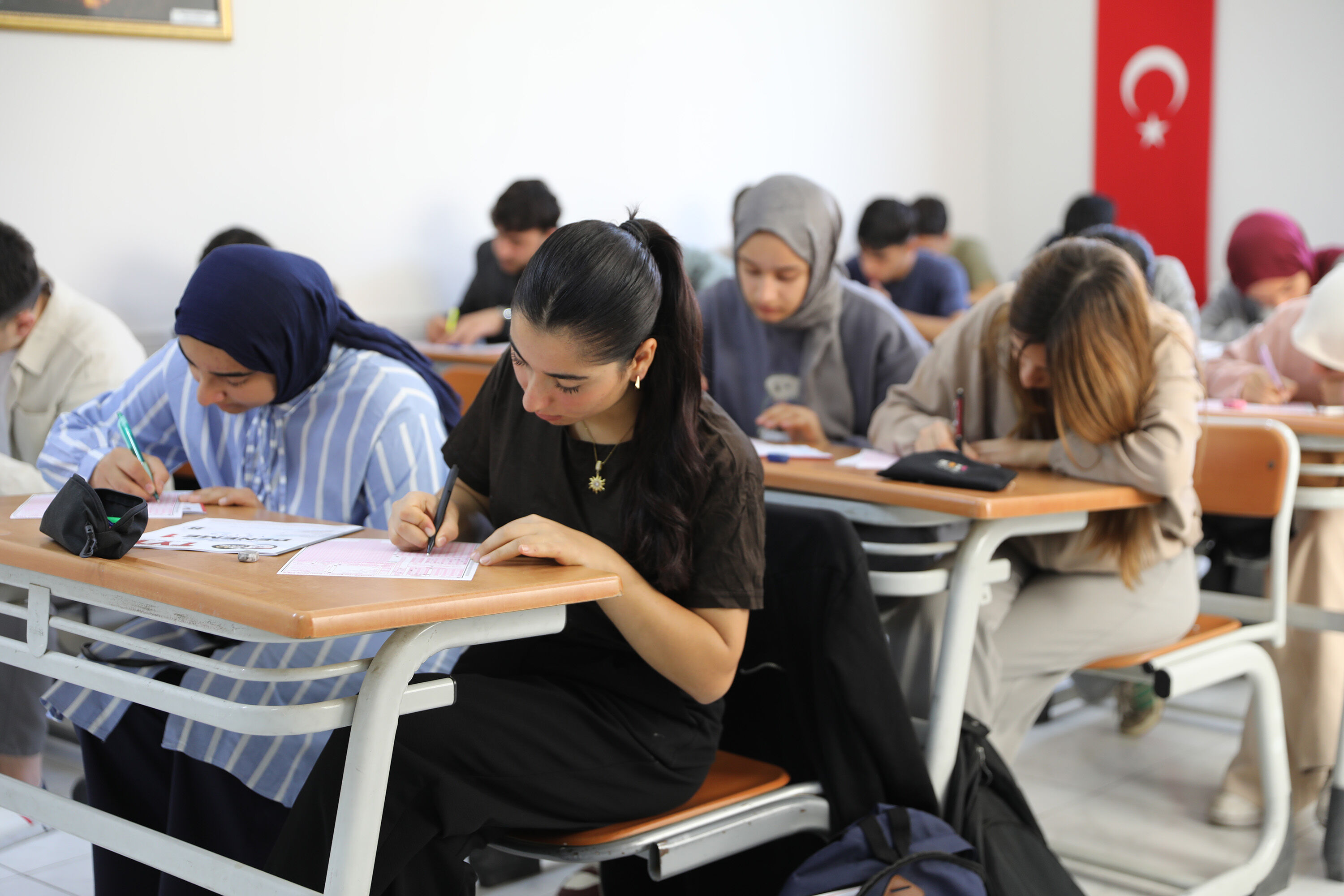 Gençlere Büyük Destek Türki̇ye Geneli̇ Deneme Sınavı