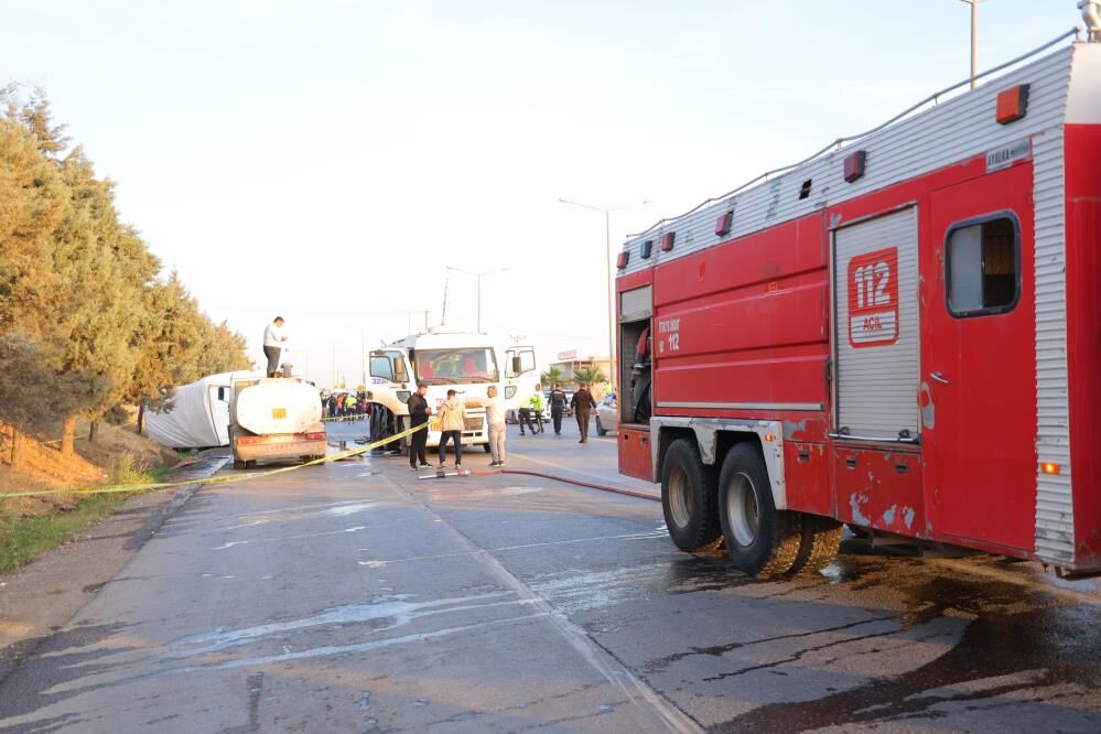 Kamyonet Sürücüsü Olay Yerinde Öldü (1)