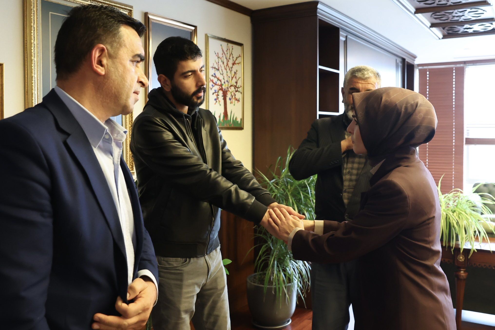 Rojin Kabaiş Ailesi Ziyaret 1