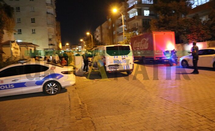 Şair Nabi Mahallesinde Silahlı Kavgada 6 Kişi Yaralandı (2)