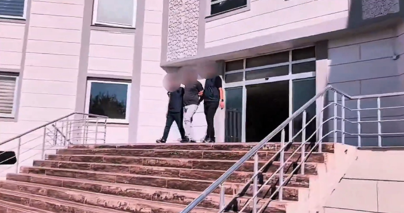 Şanlıurfa’da 21 Yıl 9 Ay 15 Gün Hapis Cezası Bulunan Şahıs Yakalandı