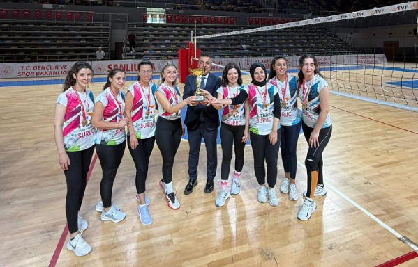 Şanlıurfa’da Kamu Kurumları Arası Voleybol Turnuvası Tamamlandı (2)