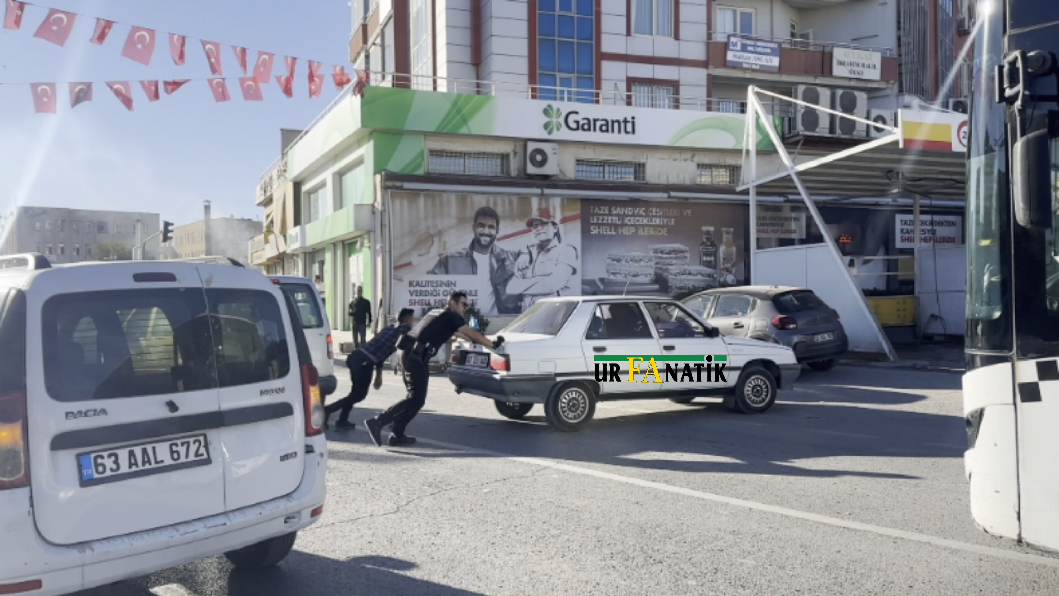 Şanlıurfa’da Polis Memurundan Örnek Davranış (2)