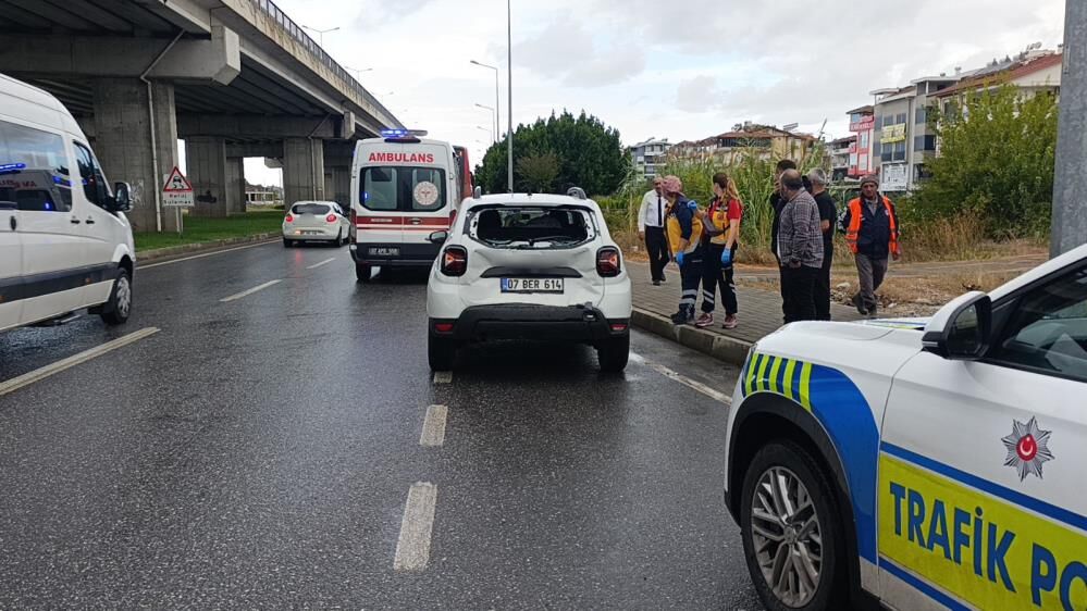 Şanlıurfa’dan Antalya’ya Giden Otobüs Manavgat’ta Kazaya Karıştı (3)
