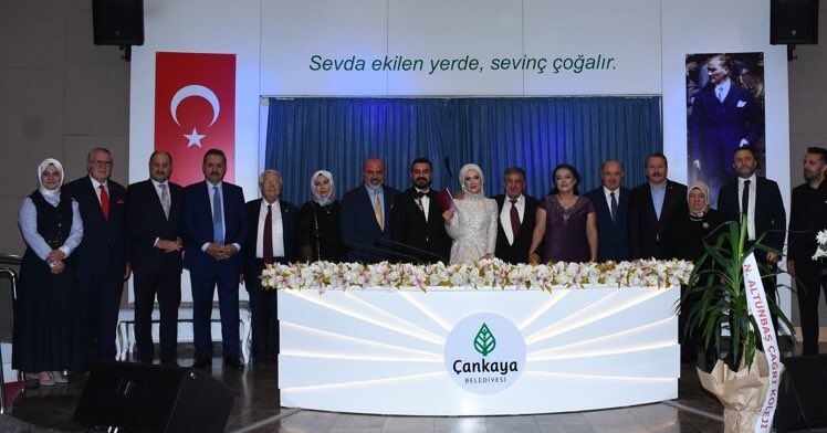 Şanlıurfalı Müslüm Kayhan İnan’ın Kızı Neclanur, Bürokrasi Ve Siyaset Dünyasını Bir Araya Getirdi (1)