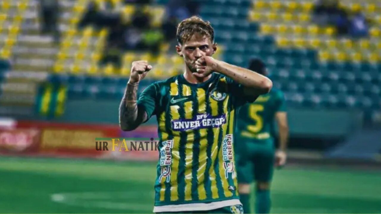 24 Erzincanspor Maçında Sakatlanan Ve 8 Hafta Sahalarda Uzak Kalacağı Belirtilen Berk İsmail Ünsal’ın Batman Petrolspor Maçı Öncesi Antrenmanlara Katılması Bekleniyor (2)