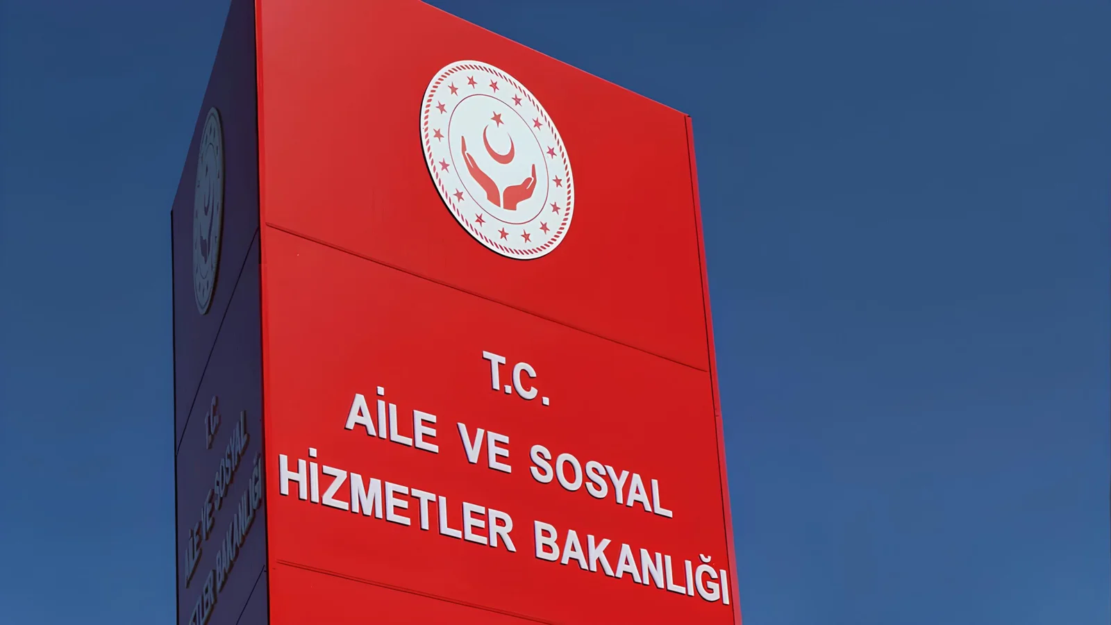 Aile Ve Sosyal Hizmetler Bakanligi-1