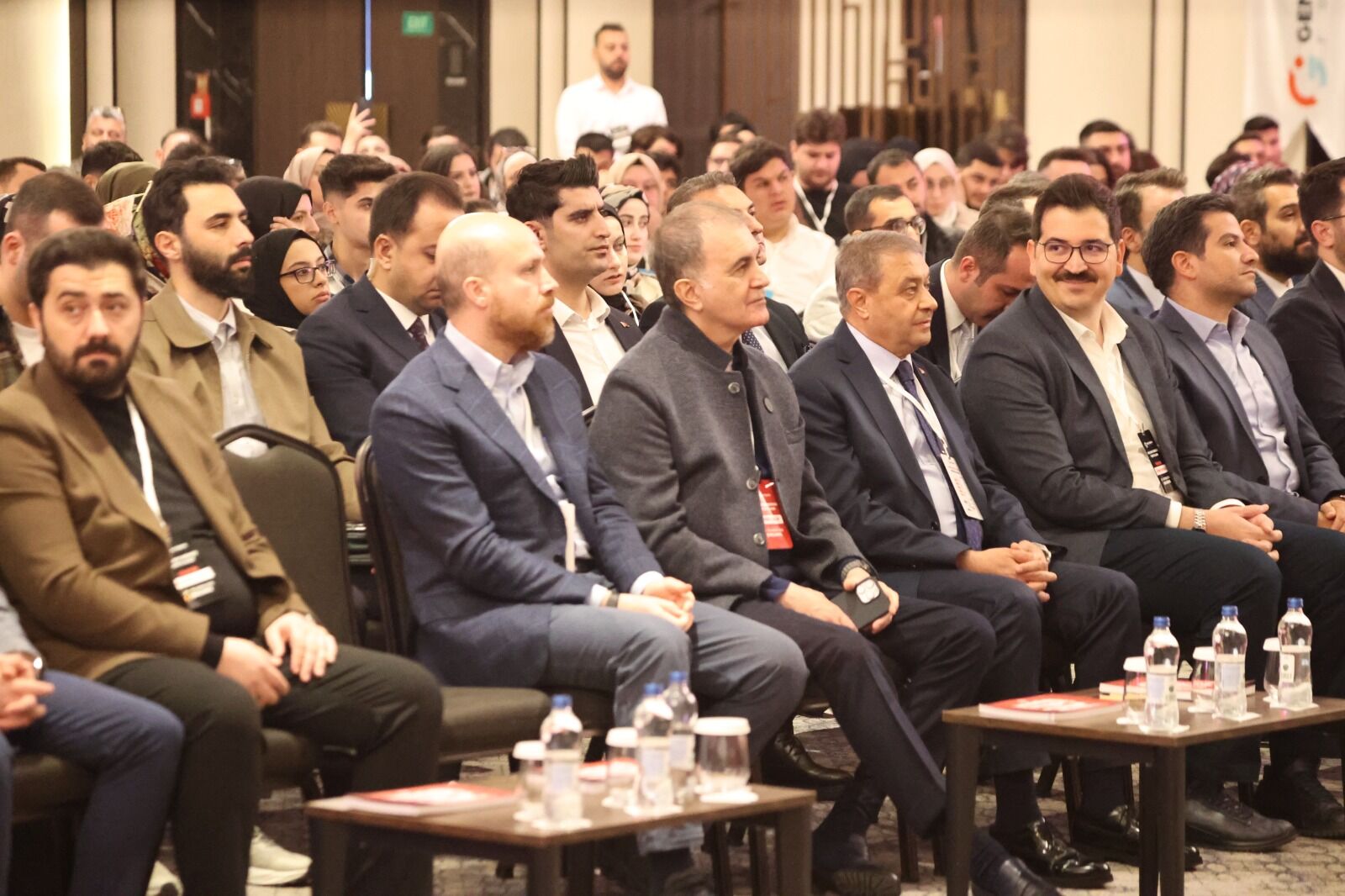 Bilal Erdoğan Ve Ömer Çelik Terörsüz Türkiye İçin Şanlıurfa’da Gençlerle Buluştu (4)