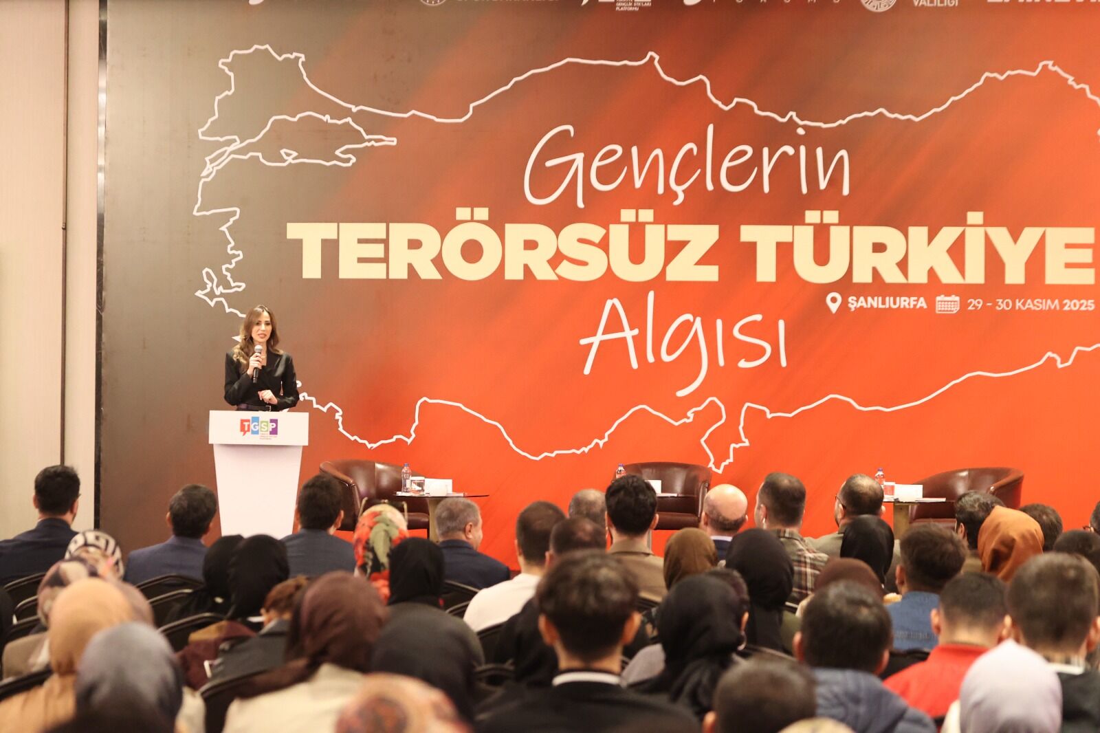 Bilal Erdoğan Ve Ömer Çelik Terörsüz Türkiye İçin Şanlıurfa’da Gençlerle Buluştu (5)