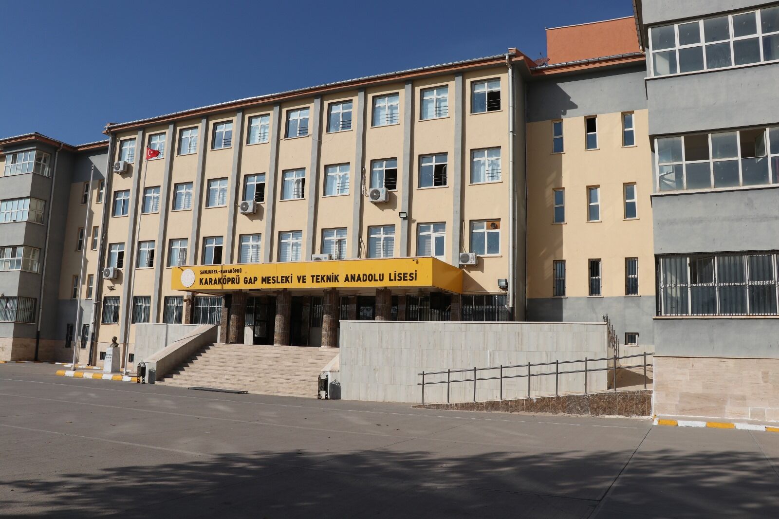 Okul 1