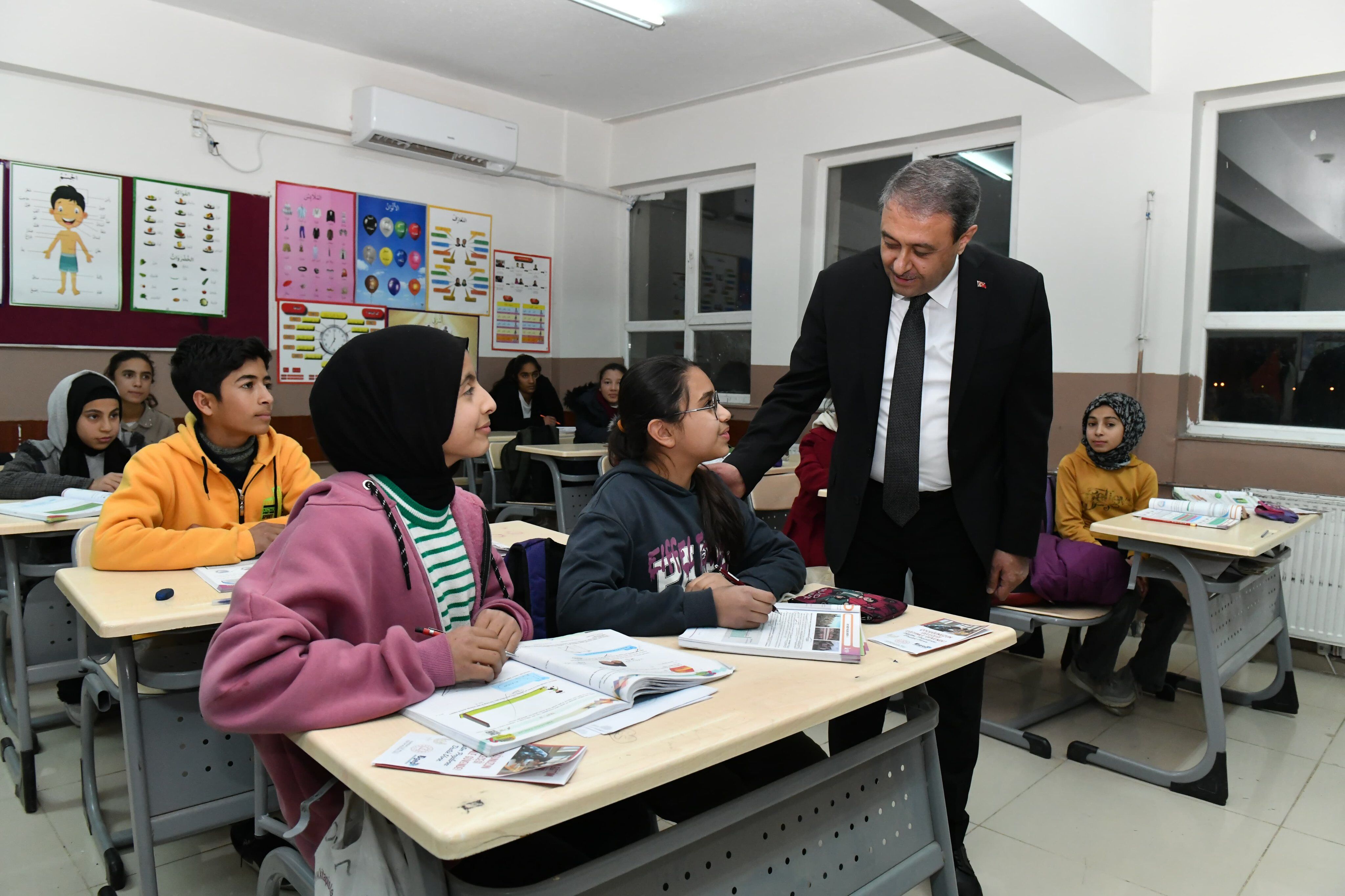 Şanlıurfa’da Devamsızlık Yapan 24 Bin 472 Öğrenci Okula Döndü (1)