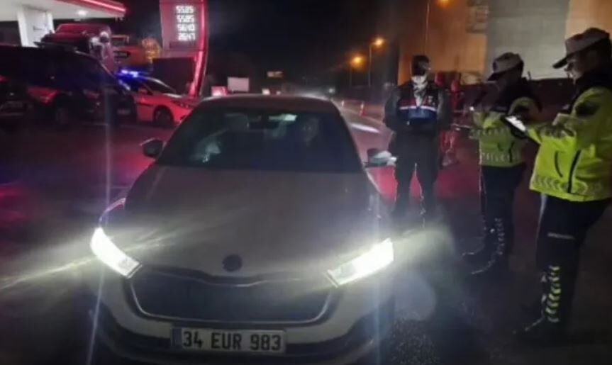Şanlıurfa’da Halkın Güvenliği İçin Jandarma Denetimleri Devam Ediyor (2)