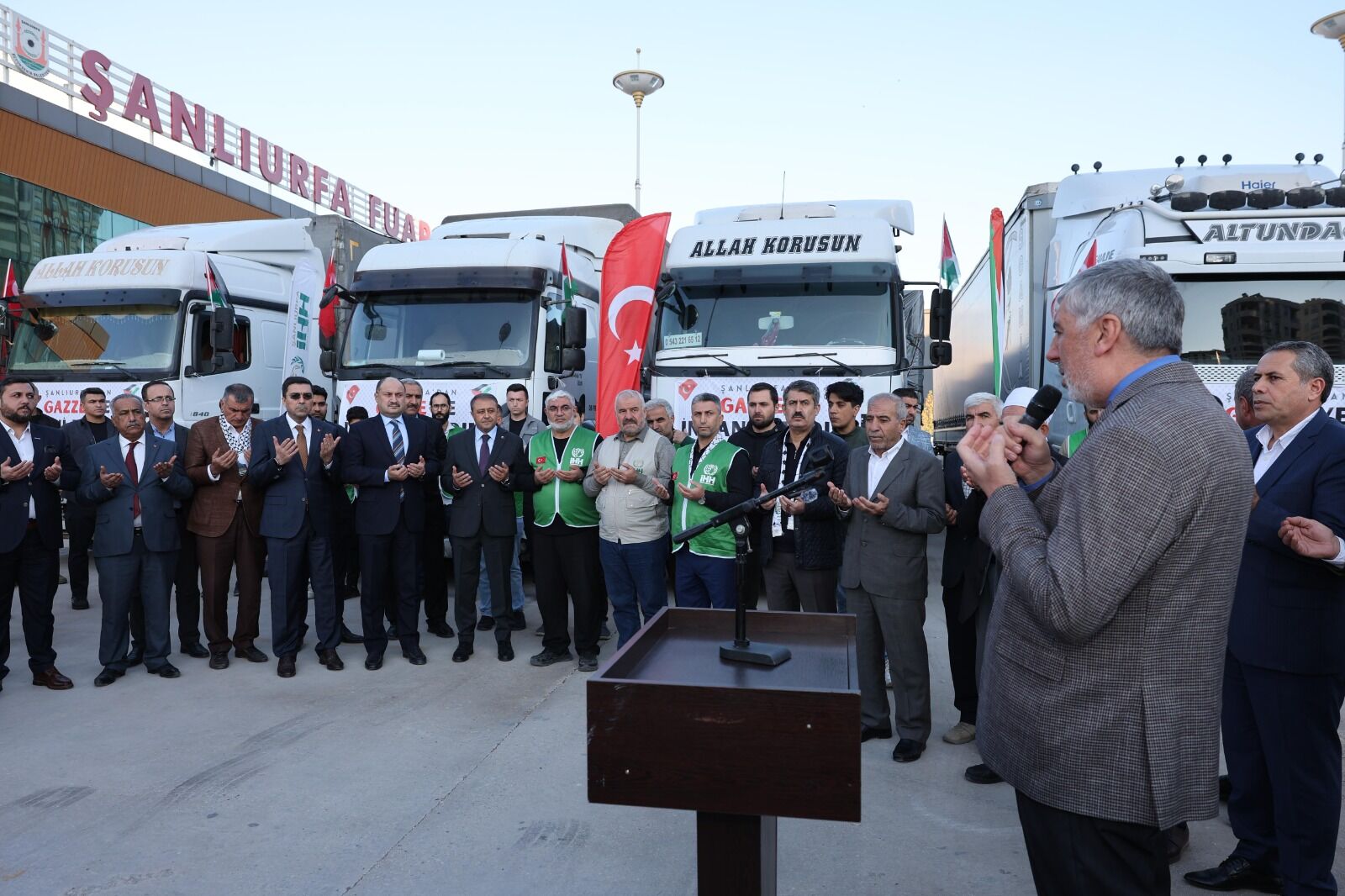 Şanlıurfa’dan Gazze’ye 4 Tır Dolusu İnsanî Yardım Gönderildi (2)