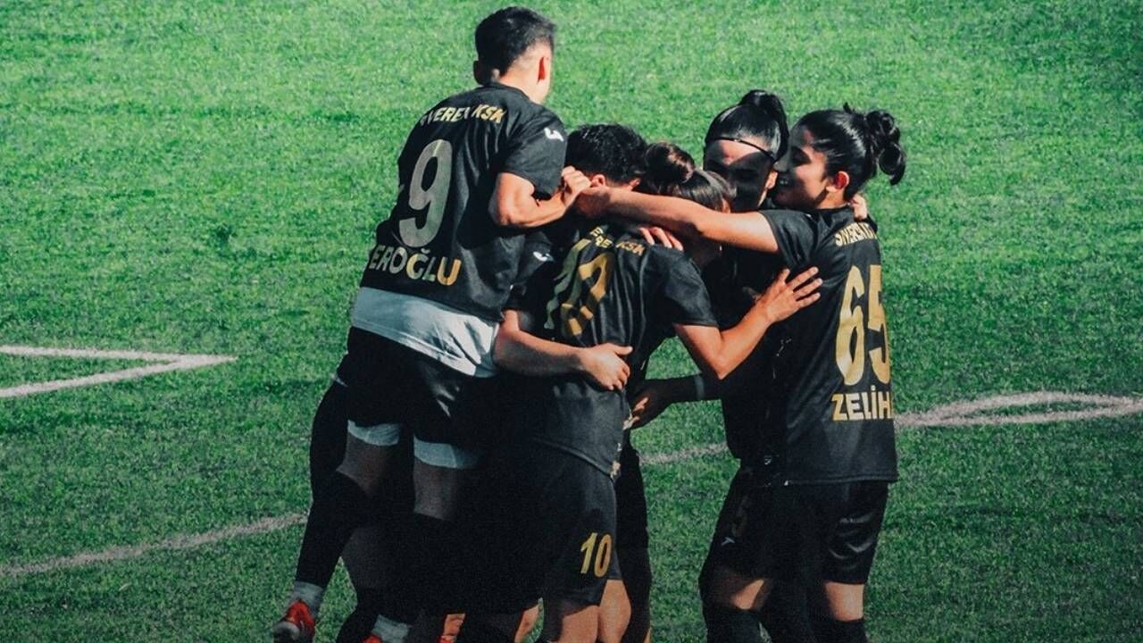 Siverek Kadın Futbol Takımı (3)