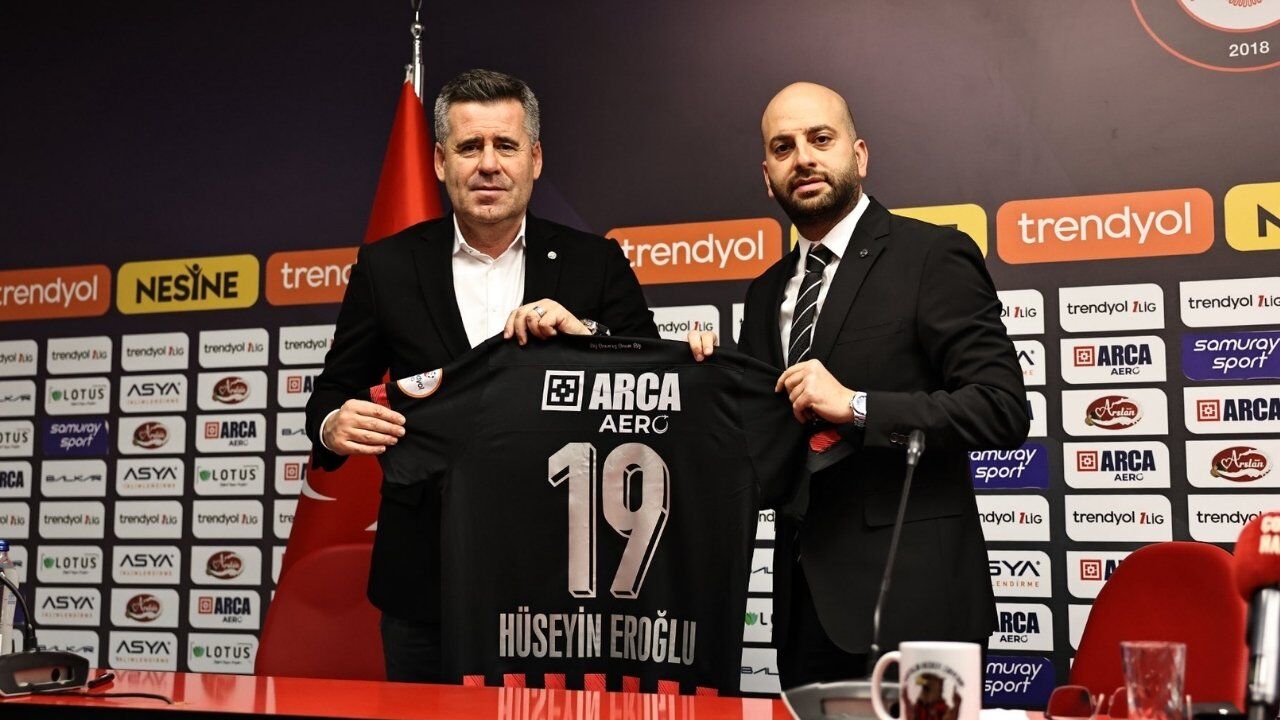 Teknik Direktör Çağdaş Çavuş Ile Yollarını Ayıran Çorum Futbol Kulübü Hüseyin Eroğlu Ile Anlaştı (2)