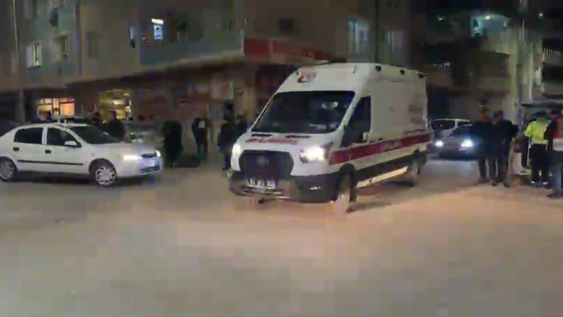 2 Araç Ve Motosiklet Birbirine Girdi (2)