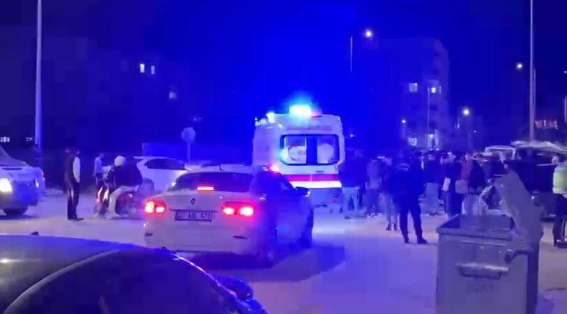 2 Araç Ve Motosiklet Birbirine Girdi (4)