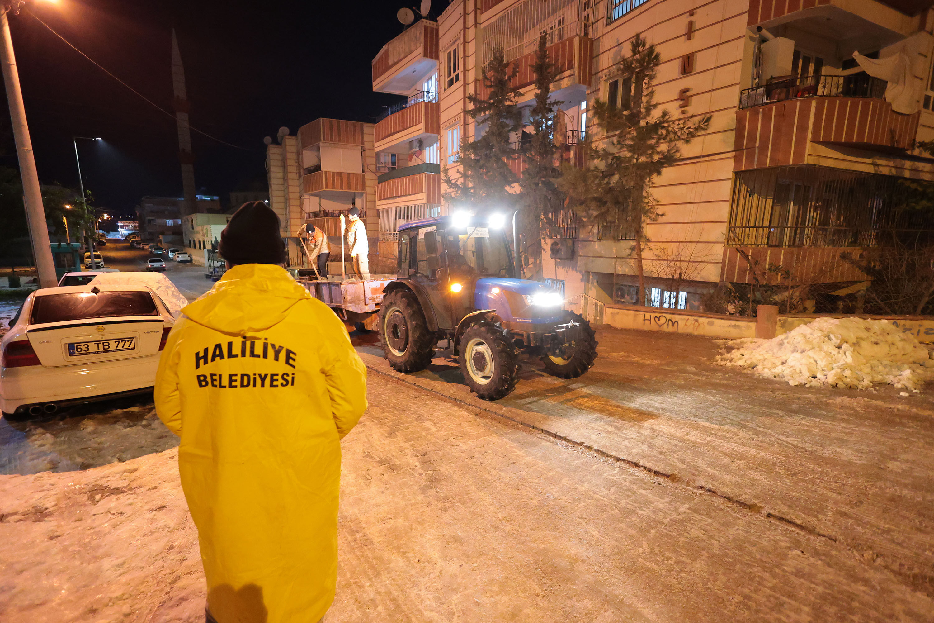 Hali̇li̇ye’de Kar Mesai̇si̇ (1)