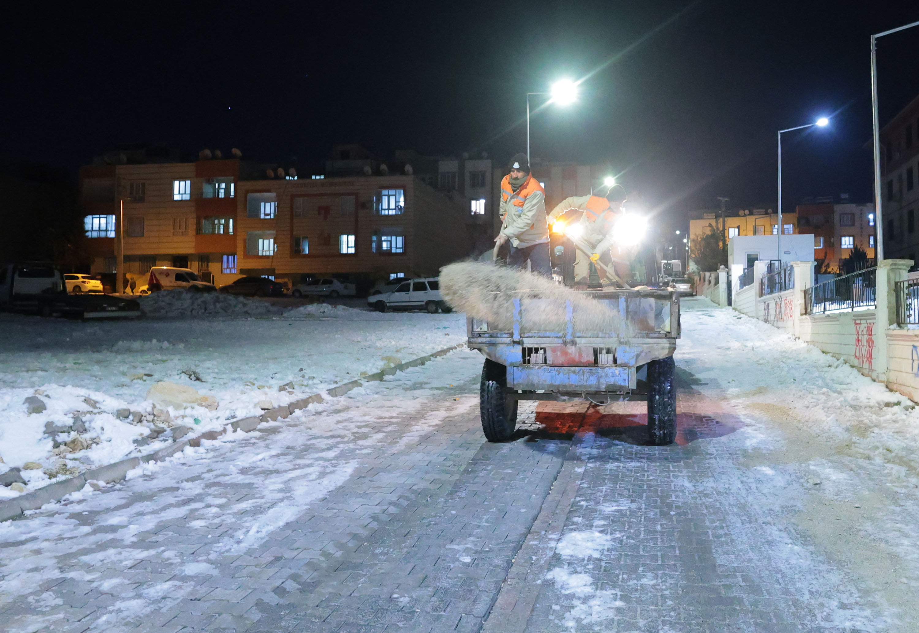 Hali̇li̇ye’de Kar Mesai̇si̇ (2)