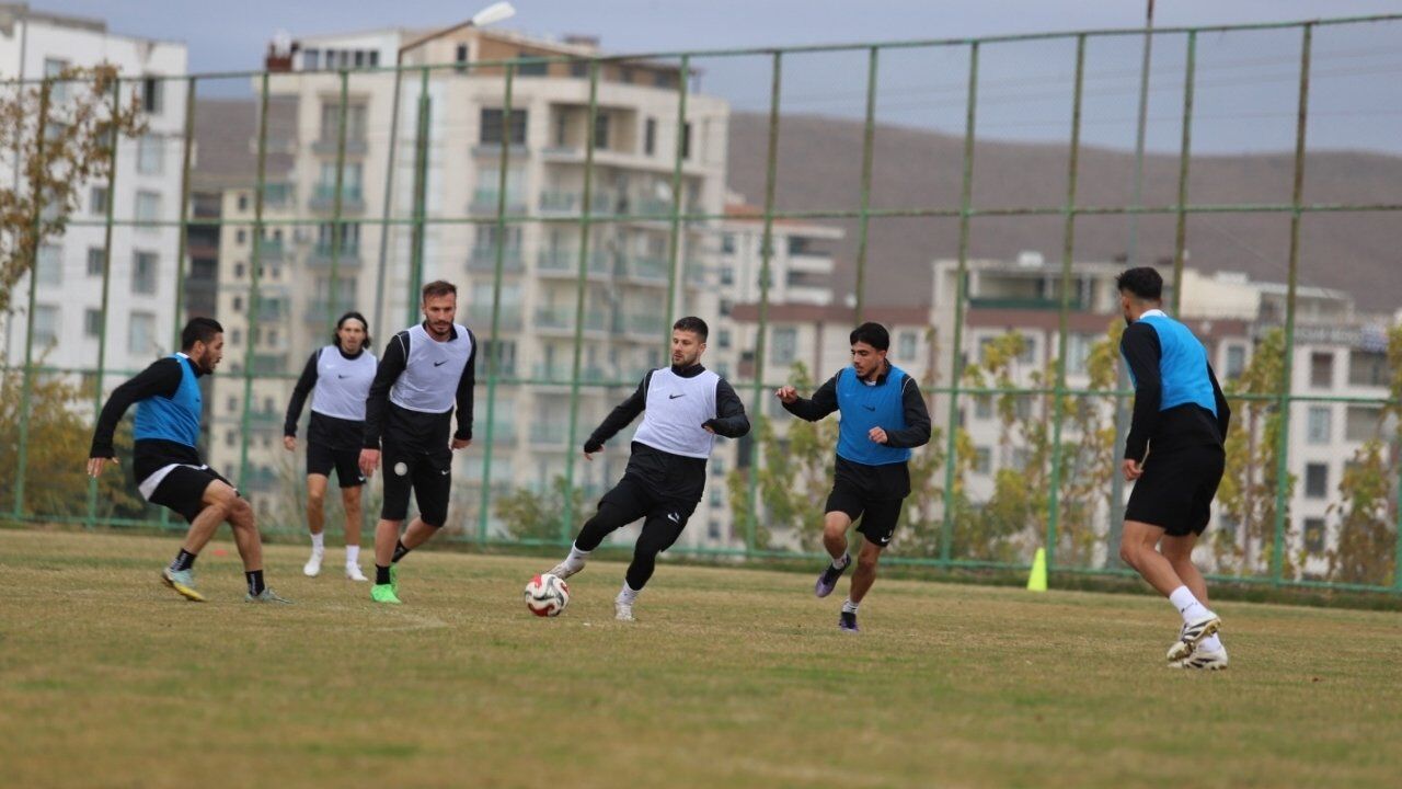 Muğlaspor Kastamonuspor Şanlıurfaspor (2)