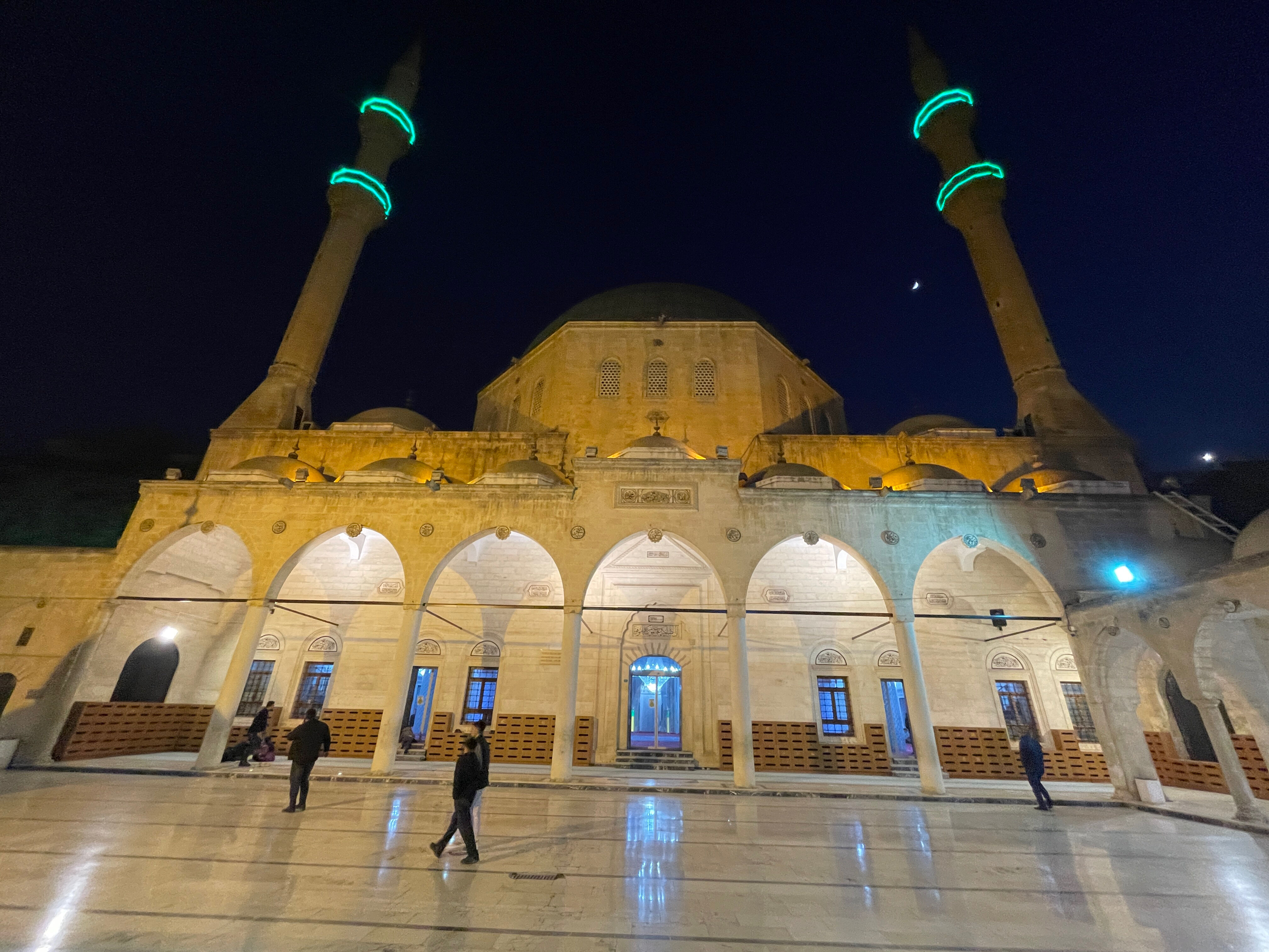 Şanlıurfa’da Eller Semaya Açıldı, Regaip Kandili İhya Edildi (4)