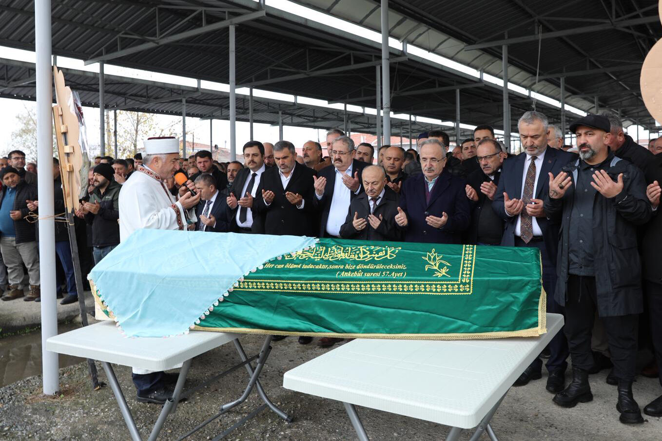 Şanlıurfa’da Ölen İngilizce Öğretmeni Tuğba Şencan Samsun’da Defnedildi (3)