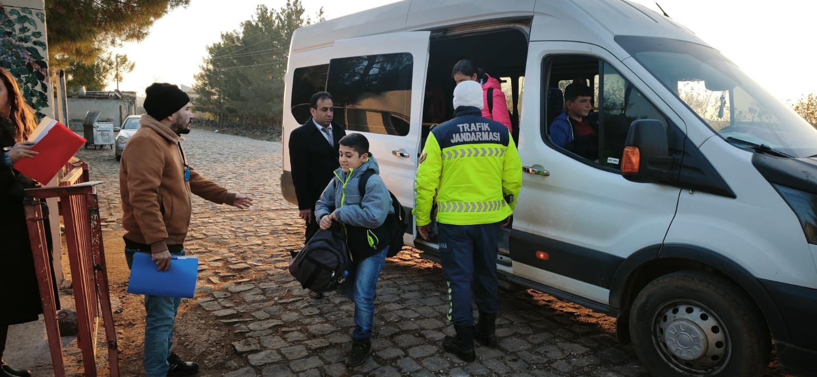 Trafik Ekipleri Viranşehir’de Öğrenciler İçin Görev Başında Görsel 1