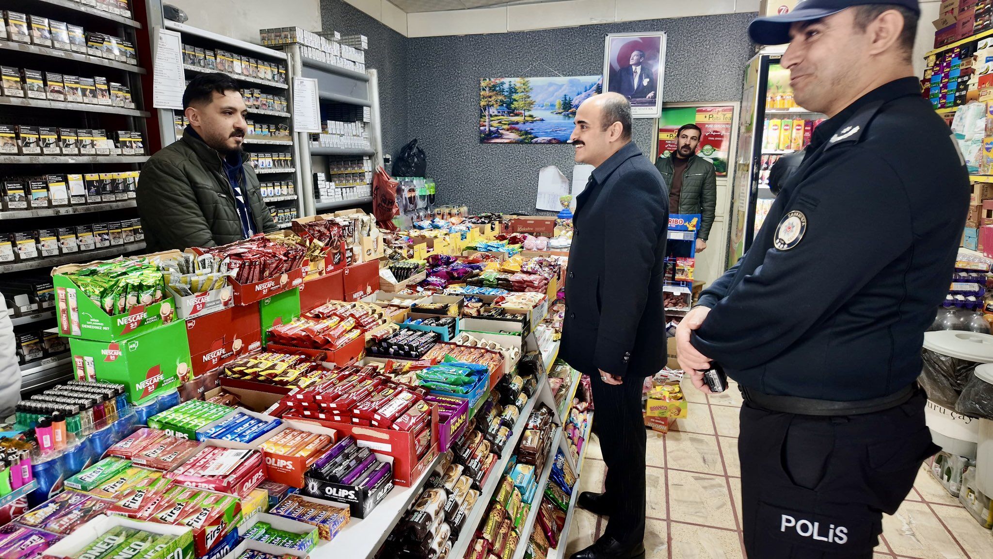 Ali Cemal Altınöz Ve Mehmet Telli Akçakale’de Esnaf Ve Vatandaşlarla Buluştu (3)