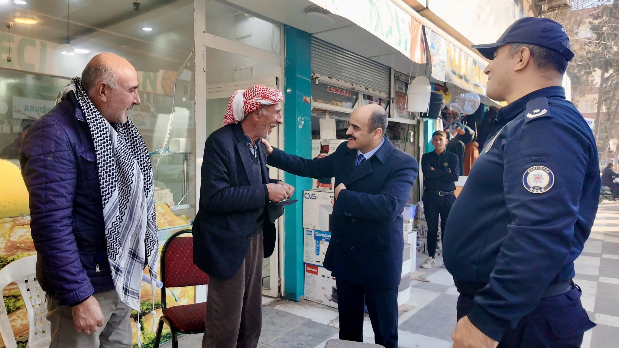 Ali Cemal Altınöz Ve Mehmet Telli Akçakale’de Esnaf Ve Vatandaşlarla Buluştu (9)